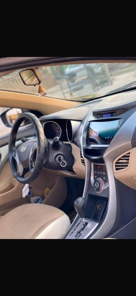 سلام عليكم الانترا خليجي موديل 14 بيها 3 قطع اثر شخط بدون اي ضربة بأسمي السعر 108 الاتصال ***********
