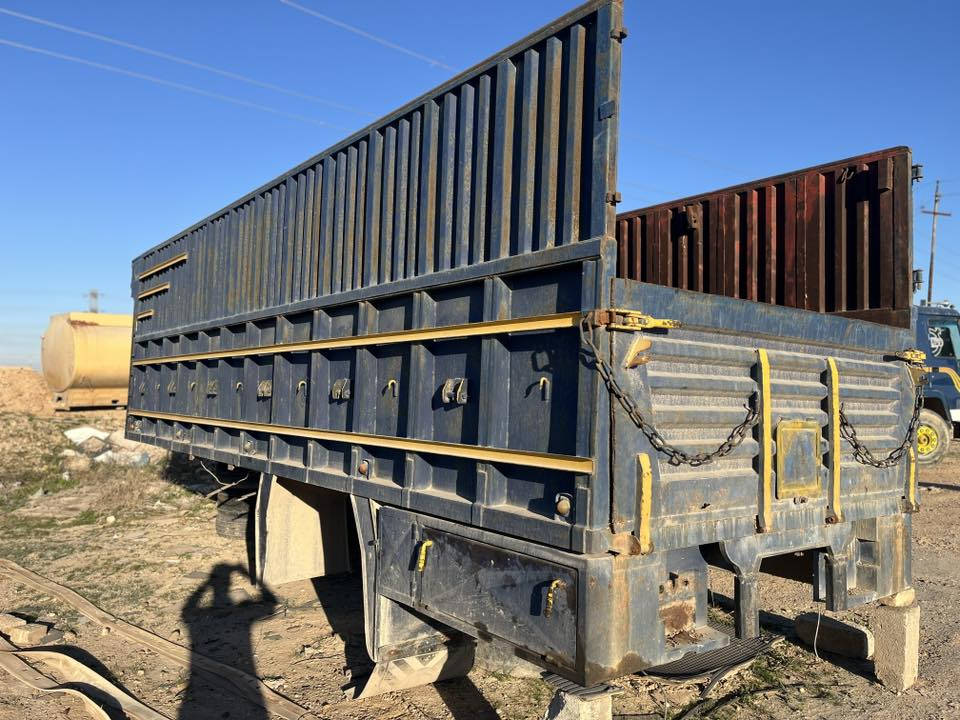 بدي للبيع الطول 6متر نضيف حيل تفاصيل ‭ 0770 431 9062‬المكان تكريت
