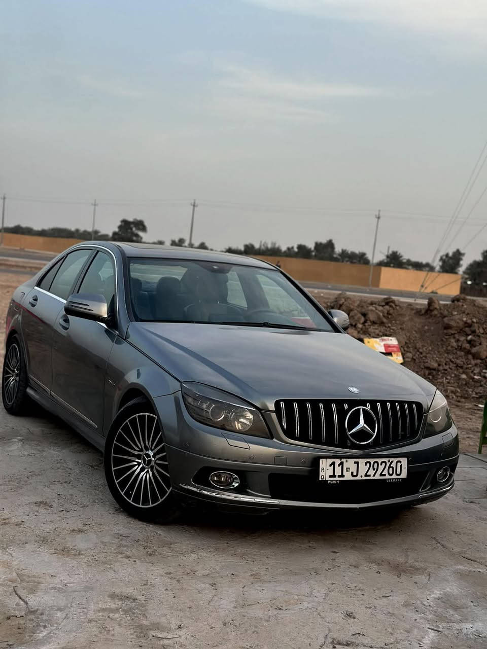 السلام عليكم
مارسدس AMG مديل 8 C300 بلاديه بدون تحديث 
حزام جماليه وحادث جاملغ فقط 
محرك كفاله 
كير كفاله 
تبريد كفاله 
كهربائيات كفاله 
فول مواصفات 
تبريد قطعتين 
تحكمات 
شاشه 
كأمره 
أناره داخليه 
منضومه زنون 
أشاير بل مري 
كراسي كهربائيه 
بعد هواي مواصفات بيه 
السعر 120 
مكان السياره بل دوره 
بيع او مراوس 
***********
