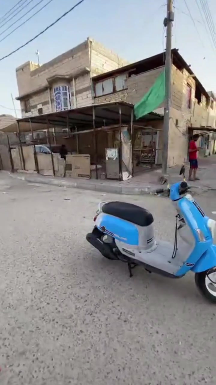 السلام عليكم اخوان .. دراجه ماكس بوليس لون سمائي داخل رصاصي الدراجه ناشفه للخير وكفاله عامه كلهه مختمه من طول لطول  صارلها 13 يوم من نازله رمبه وجاهزه من جميع النواحي واي نقص مابيه العنوان المعقل الاستفسار *********** واتساب فقط
