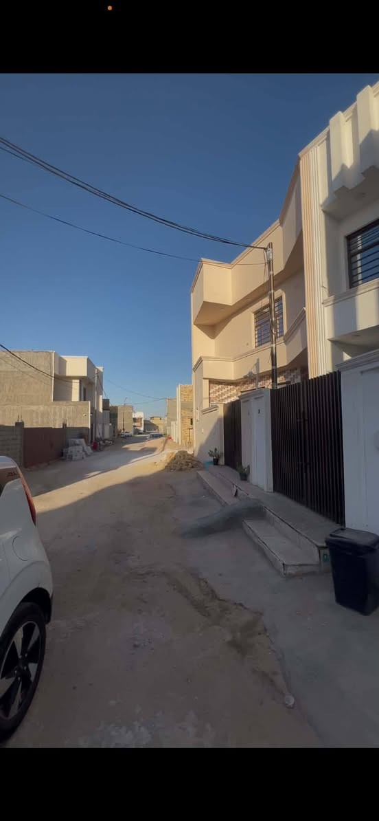 ياالله 
السلام عليكم قطعه ارض للبيع طابو زراعي سند 25 تحويل مباشر المساحه 220مكانه جزائر خلف المستودع مرجان التقسيم الجديد شارع تبليط عرضه  🔟 متر كافت الخدمات متوفره ماء كهرباء خط مولده ذهبي شارع تبليط السعر 75 بيه مجال السعر بلاش البيوت الي مجاور القطعه كله بناء فخم ودرجه اوالي منطقه جديده من يرغب بشراء العقار الاتصال على الرقم ***********
