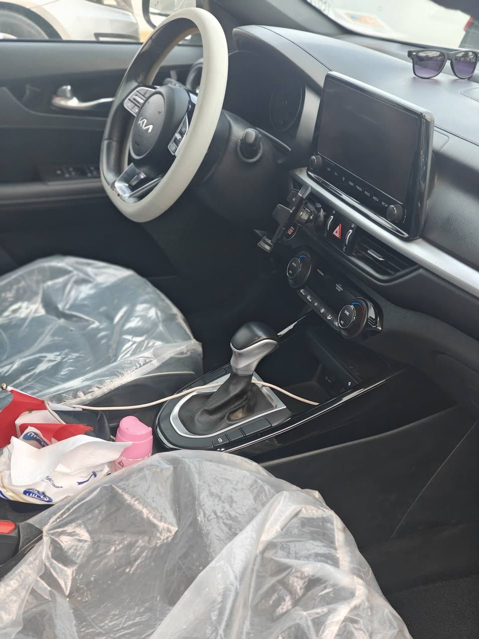 سلام عليكم
فورتي 2023 جيتي لاين  فول  مواصفات 
 كفاله عامه البال الخلفي بي تصليح 
ماشيه 25 
معوقين ذي قار 
سعر 168. 
***********
مكان ناصريه مركز
