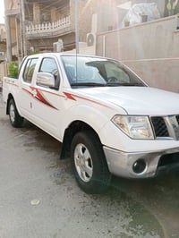 نيسان نيفاره • ٢٠٠٩ • وارد سعودي