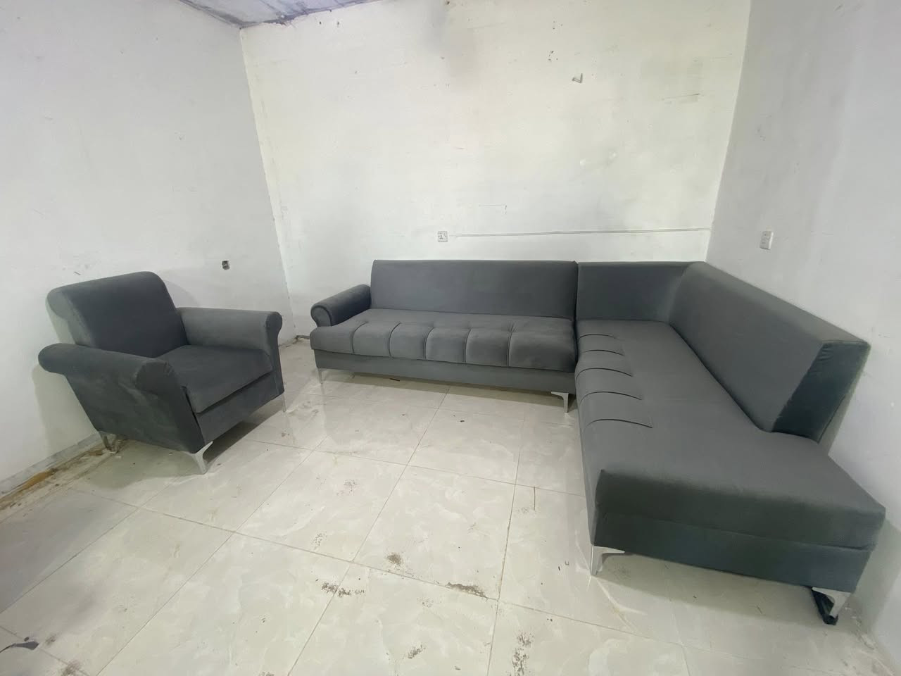 قنفة تركي 7 نفرا يصير سرير مخزان سعر خاص تواصل علي واتساب ***********
