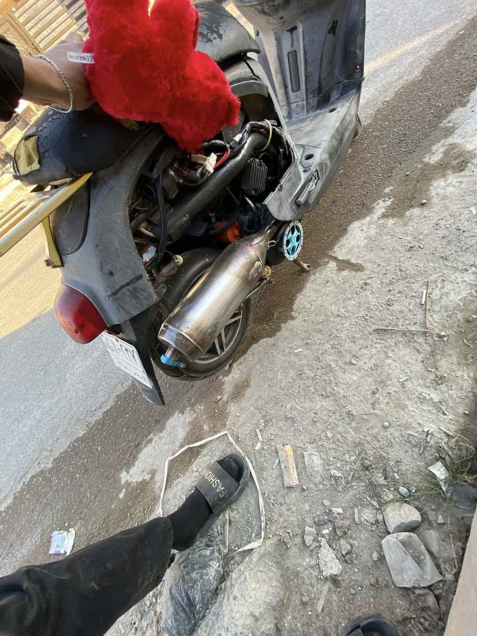 سلام عليكم بوليس مزود لبيع تزويد كبالك دراجة نكرة وتخبل عوزهة بس كلجات مكاني شعلة رقم ***********@إشارة
