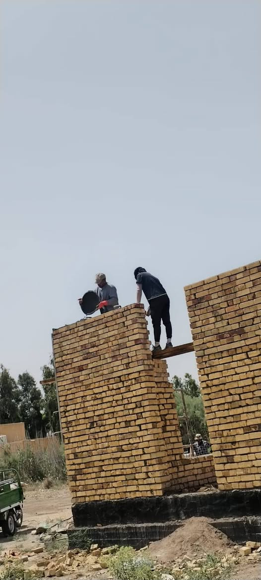 خلفه بناء شغل درجه اولي منفرغ حاليا ***********

