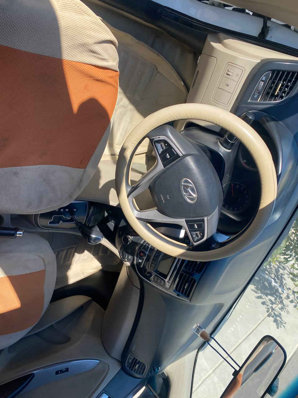 السلام عليكم
اكسنت موديل 2017 خليجي  رقم بابل الإنكليزي  مداور ثاني يوم سياره مكينه وكير مكفولات مكفوله من الضربه بيه صبغات بل الباب بسيطه 
 مكاني بابل الهاشميه ***********
