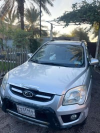 سبورتج 2009 خليجي مبدل بابين عكس السايق بدون دواخل السعر 100$  0777025...