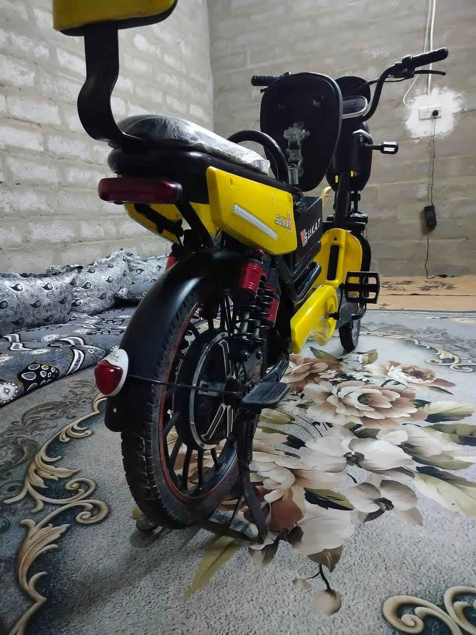 سلام عليكم 
موطور شحن
حجم 22
ملف شرط 
باتريات شرط
عقل شرط
سعر 225

ه‍ــ***********
تواصل واتساب 
الخط ما يتحصل عل اتصال 
تعال وتساب
