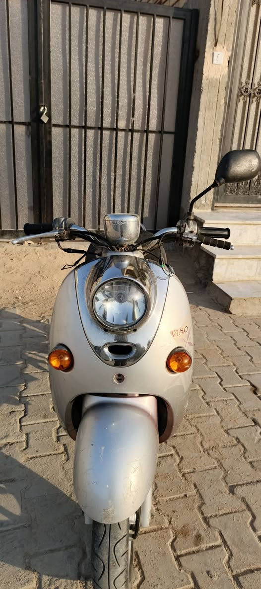 السلام عليكم 
دراجه عبد الحليم سرعه 80 تبريد ماء لبيع او مراوس كربلاء 
للاستفسار على الرقم 
 ***********
