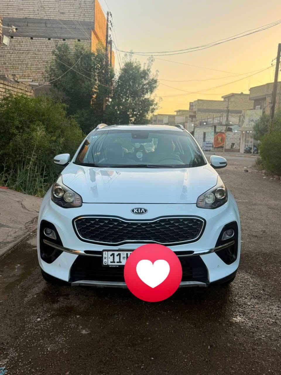 السلام عليكم سبورتج خليجي لشركه الدوليه فول مواصفات عده الفتحه بيها ملاحظات بصيطه تكحيل داير الجاملغ وبارد كد شبر ولباقي مكفول محرك 2000 دوش لعنوان بغداد الغزاليه ***********
