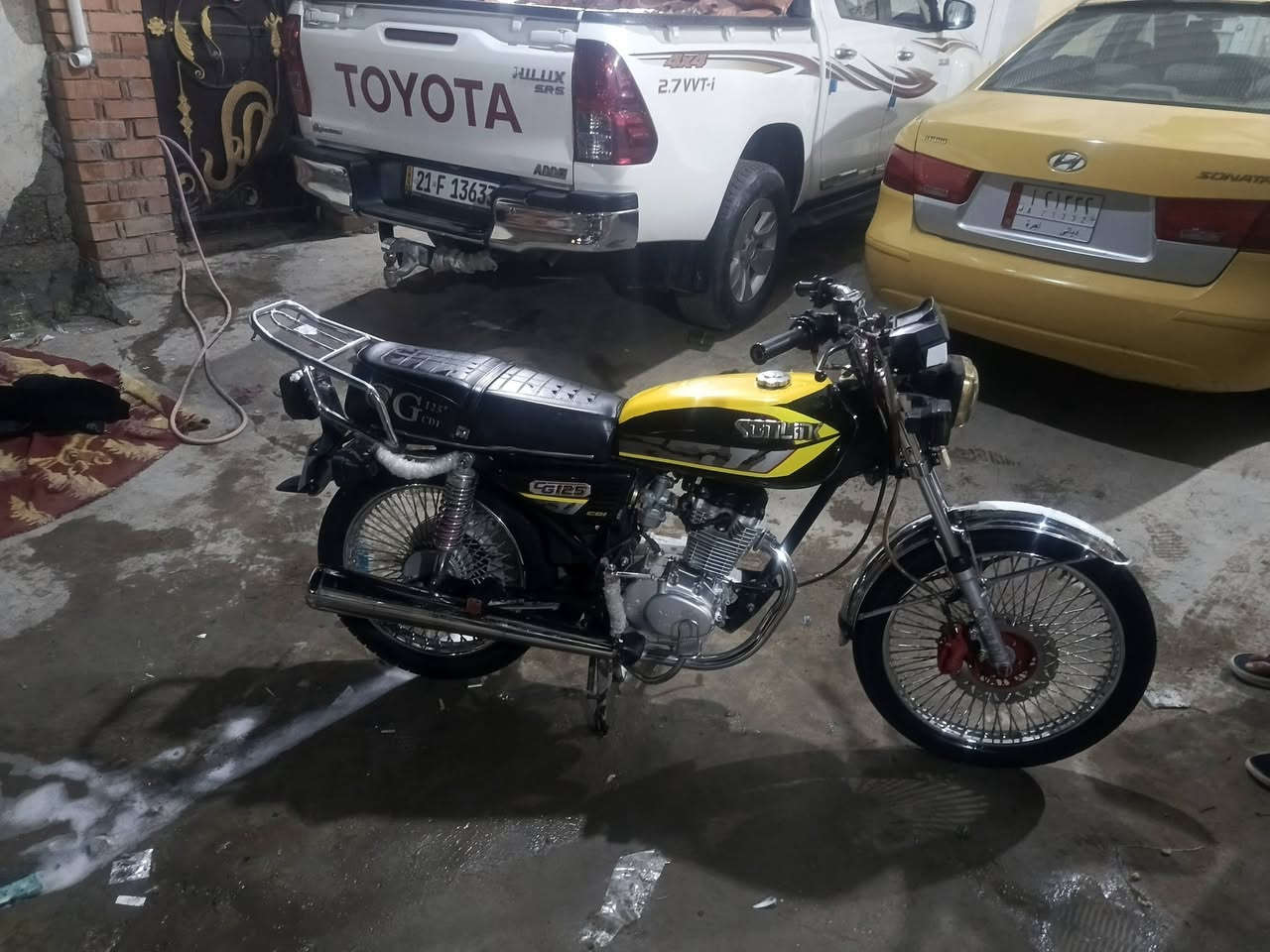 السلام عليكم دراجة تايكر 24سونك اصلي دراجة نضيفه بشكل مكينه مفتوحه فقط ولباقي مكفوله كفاله عامه السعر 550وبيها مجال ***********
