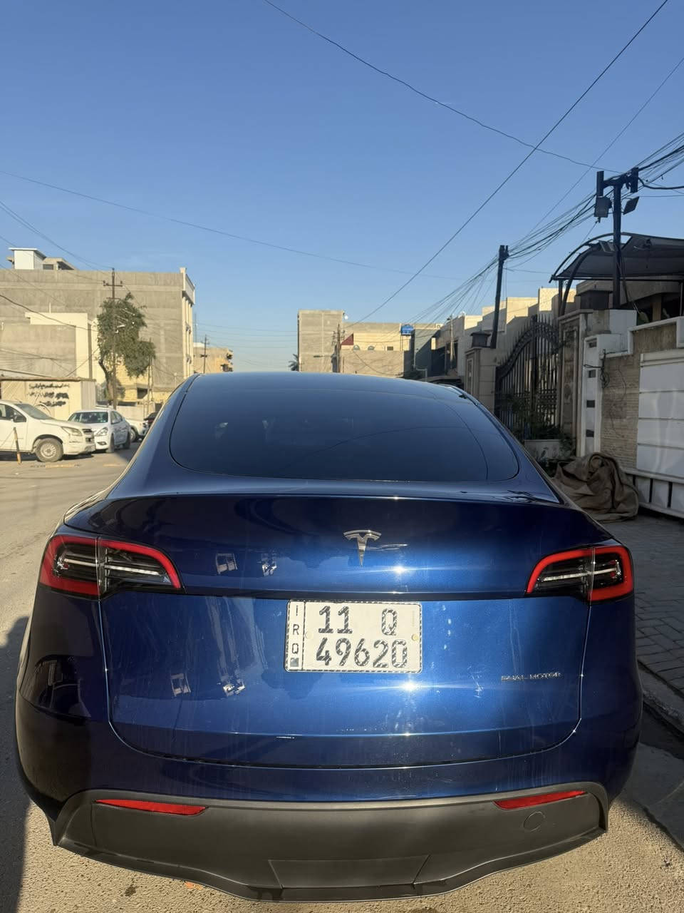 تسلا موديل y 2023 دبل ماطور
داخل اسود
رقم بغداد  
اون لاين 
حادث الباب السايق فقط  
مواصفات معروفة فول 1/1
سقف بانوراما
شاشه كبيره 
حساسات
سياره كامله مابيه نقص 
السعر ب240وبيها مجال 
للاتصال ***********
مكان السياره كراده _البلديات
