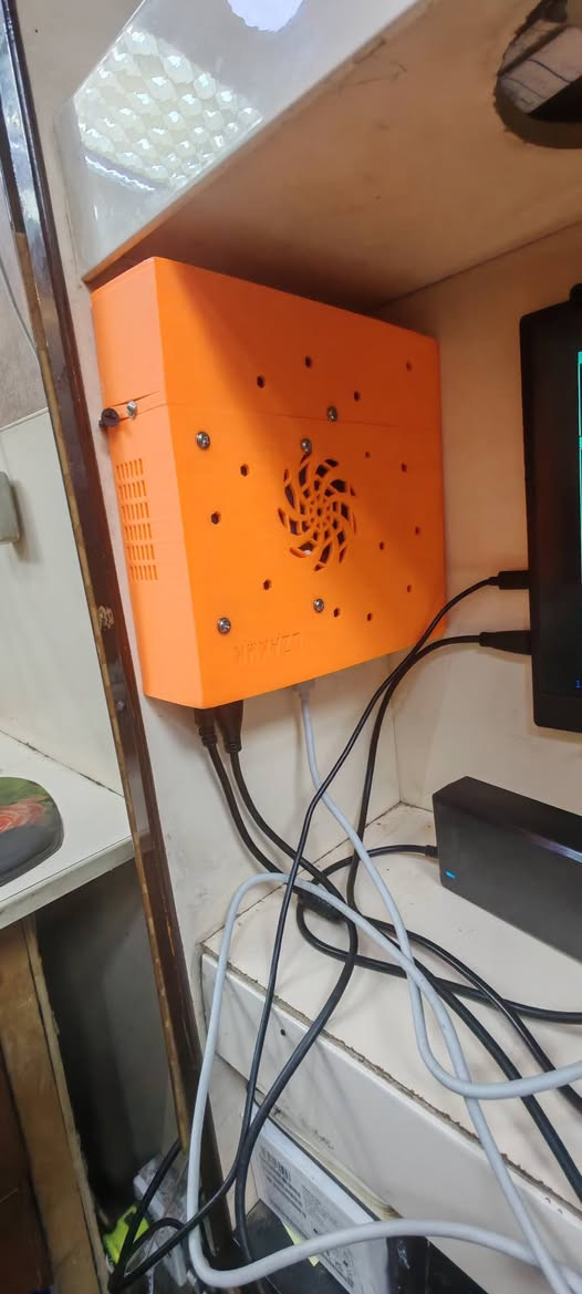 miane pc retro جهاز بي جميع المحاكيات ps2 ps1 psp xbox pc ntendo64 wii sega وبي العاب متخلص ويدعم نضام الخزن جهاز جدا راقي سعرة ١٠٠ بي هارد ٥٠٠ كيكا مدينة الصدر ***********
