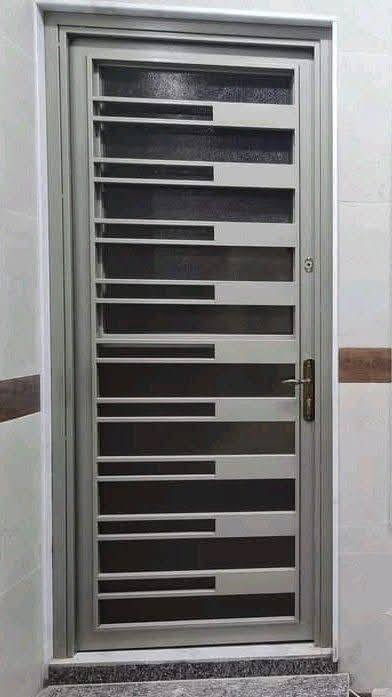 السلام عليكم) نعمل كافه انواع الحداده ابواب شبابيك محجرات سقائف
العنوان رفاعي فرع ابو الماش  وبسعار مناسبه جدا
***********تصال او واتساب
