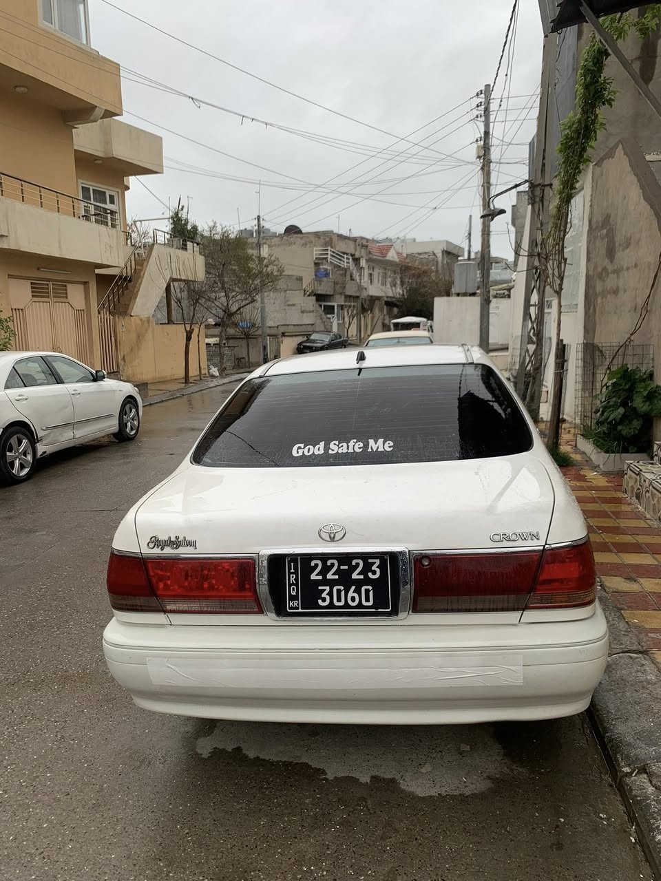 سڵاوی خوای گەورەتان لێبێ مەلیکە ٢٠٠١ بڕاوە دیفۆڕی بچوک ٢ دوگمەو پەردە  کامل مەسرەف کراوە  ناو زەرد ڕۆنی تازە گۆڕاوە ٤ تایەی تازە خراوەتە ژێری دەعم و لێدراوی نیە نرخ ٣٩ گەڵاو کەمێک مەجال 
***********🤍
