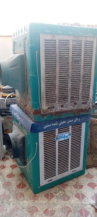 طبلة وسطية ميز تلفزيون مع رفوف مبردات جرباية نفر  للبيع  كلشي نظيف  وق...