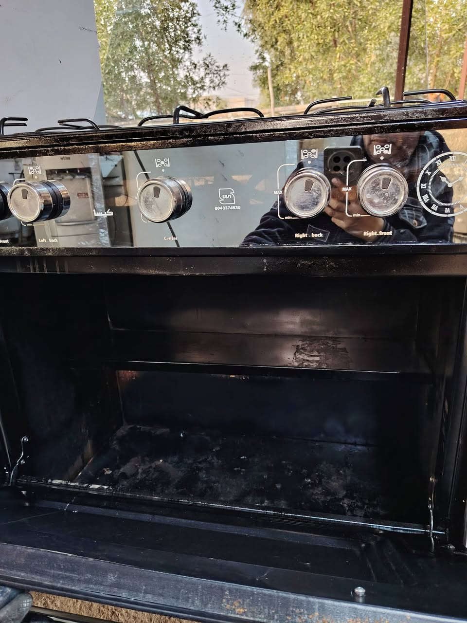 سلا عليكم طباخ ٥مشاعل ابوالكاونتر  بدون فرن شغال سعر ١٠٠الف الشعب حي البساتين ***********
