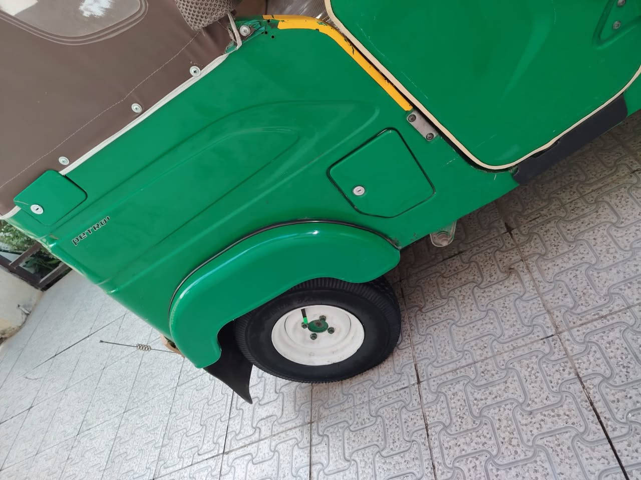 السلام عليكم خوان تكتك البيع خضره موديل 21 شهر 11 مابيها صبغ ولا معجون بسمي تحويل ثاني يوم لوحات نكليزي مكاني الدوره المكانيك السعر 8 وربع وبيها مجال حك الجيه ***********
