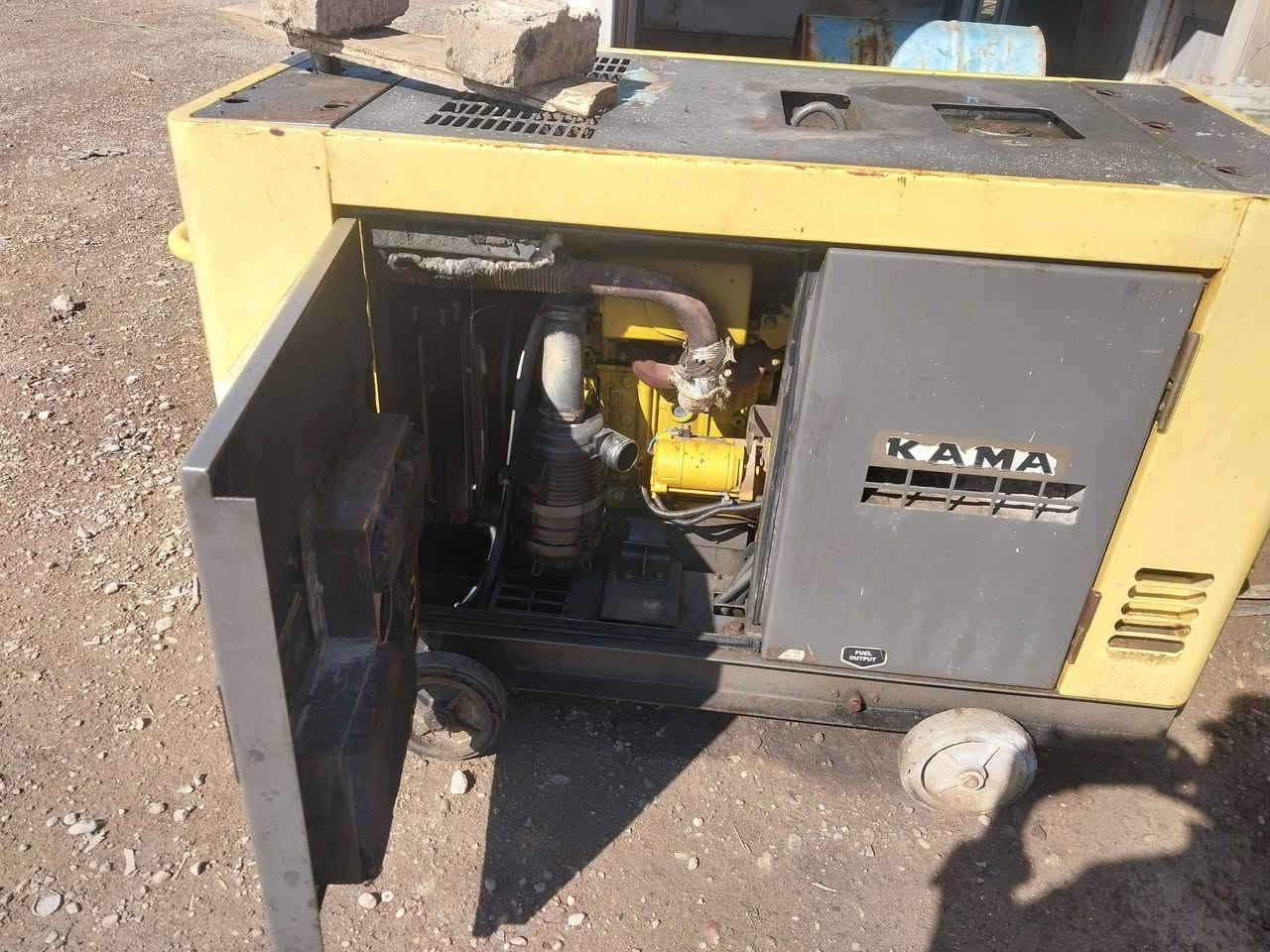 سلام عليكم 
للبيع مكاني بغداد
***********
