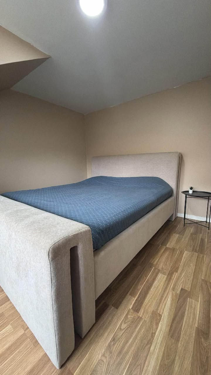 Ny skick.  180/200 cm. Säljer pga flytt. Har knappt använt. Landskrona, M


**إذا كنت صاحب هذا الإعلان وتريد حذفه لأي سبب، رجاءا أرسل رسالة إلى الدعم الفني**