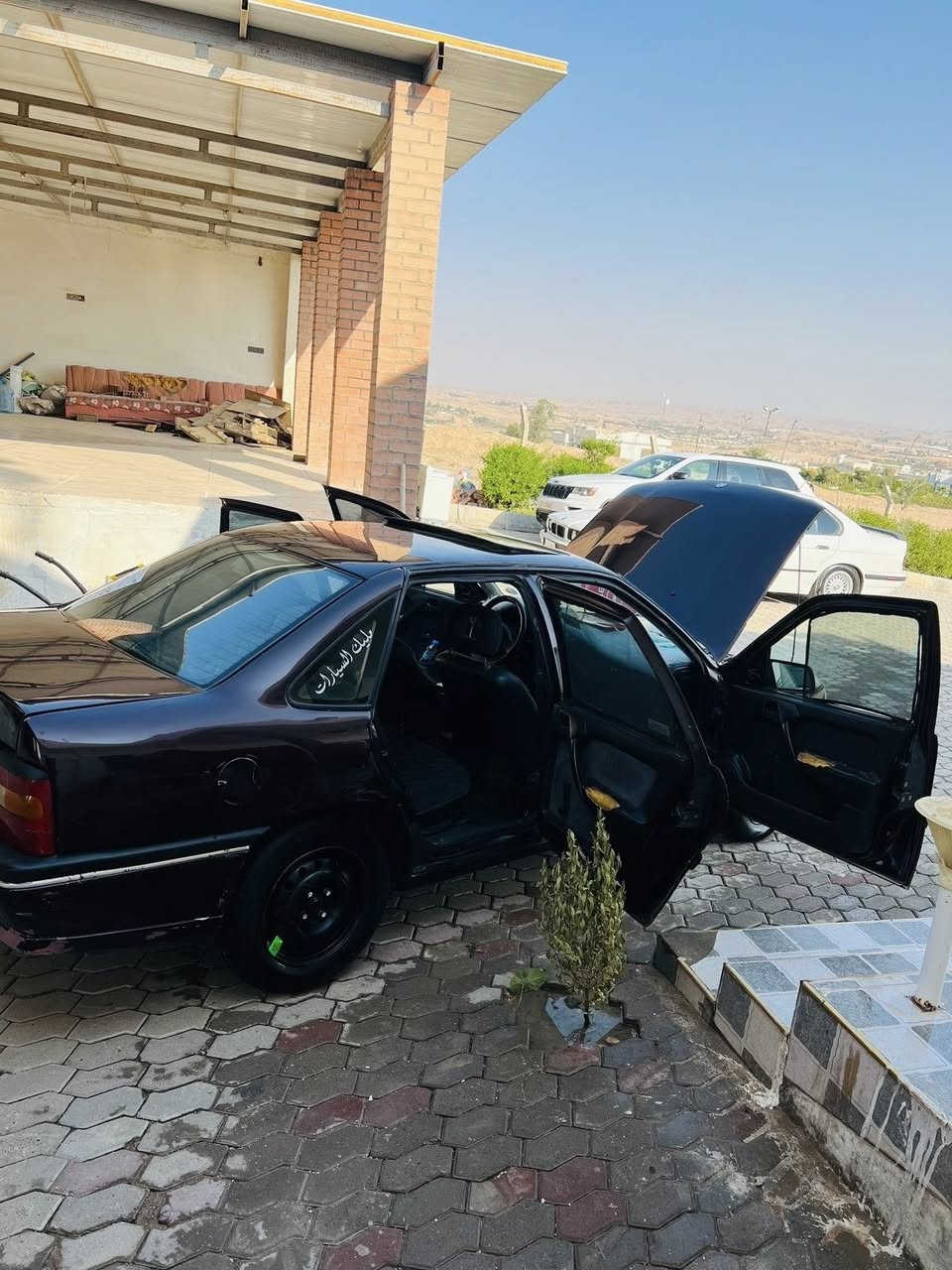 أوبل فيكترا موديل ٩٢كير و مكينه ي به شارت رقمو سه نوي به سه ر جوا كوبون بنزيني هايه سيارا كه يك دينار مه سرفي نيه كاربه يأتي هموي مزبوته سعري ٣٥مجال رقم موبيل ***********
