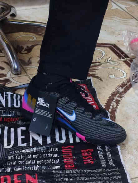 اير زوم الاصلي الوكاله متوفر بجميع القياسات كميه خير من طركه جيلاتين طبي صناعه فيتنامي اصدار 2026 رقم الحجز وانساب*********** لل علم مو باله جديد 🔥😱
