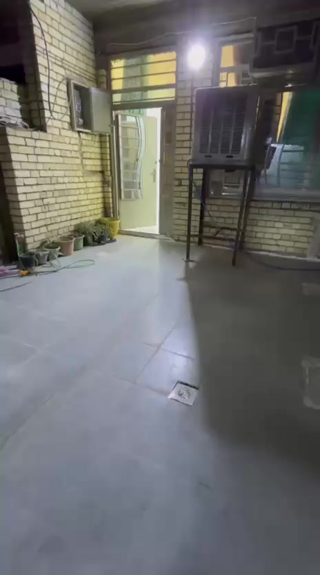 السلام عليكم بيت للايجار المساحه 60متر طابق اول معزول الايجار 350قفل البيت مال نفرين الاتصال ***********راسلوني خاص
