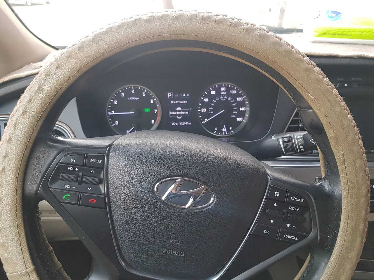 سوناتا وارد امريكي موديل ٢٠١٦ فئة ليميتيد
بصمة شاشة ترحيب فتحة سقف رادار حساس خلفي ثلاث وضعيات قياده قطعتين تبريد مقاعد جلد كهرباء مع التدفئة صندوق كهرباء السيارة بأسمي رقم الماني 
للاتصال ***********
