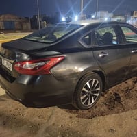 نيسان التيما 17 sv سياره مكلوبه ومعمره مكينه كير مكفوله تبريد حداديه ت...