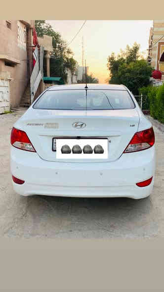 اكسنت ٢٠١٤ خليجي  رقم اربيل //مواصفات محرك ١٦٠٠ دوش سيارة جديدة وجاهزه مابيها اي نقص بيها فقط جاملغ ايمن امامي بيه صبغ إصبعين وجاملغ خلفي ايسر بارد بسيط 

وباب سائق بارد وخلفي بارد بسيط 

 مكان سيارة بغداد السعر (١٠٤)ورقة  بيها مجال بسيط

وسياره كماليات داخل وخارج حلوه جدا  وكامره مشاهده مراقبه داخليه خارجيه  من كل شيء 

اتصال ..    *********** وات ساب هم بيه ..
