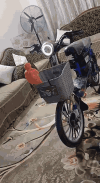 السلام عليكم دراجه شحن نضيفة موديل 2022 مكفولة كفاله عامة السعر خاص للاستفسار ***********
