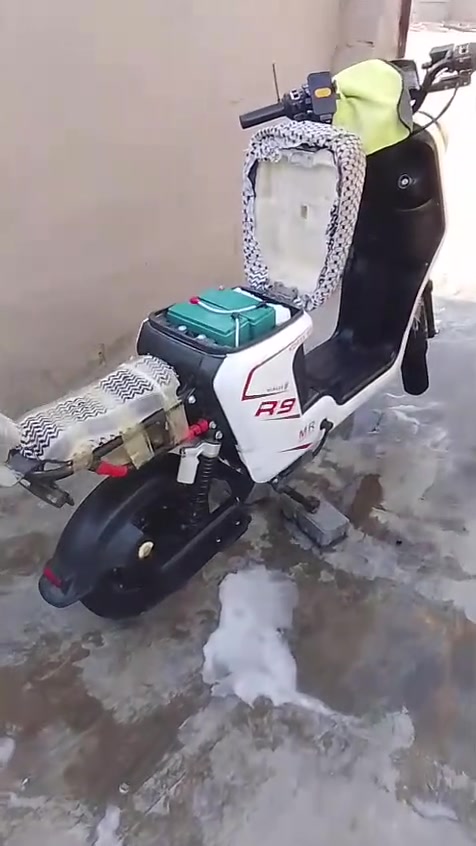 سلام عليكم عندي درجة شحن البيع دراجه نضيفه سعر ٤٢٥ بيه ماجل الطيبين ***********
