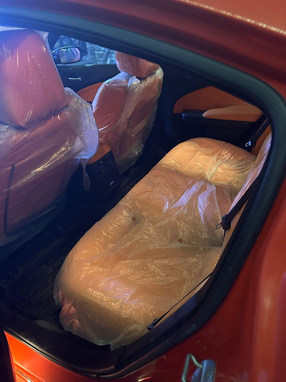 السلام عليكم /جارجر 2022/للبيع /حادث قبق بنزين ابرياك برده صفحة السايق السيارة ماشيه 22ميل رقم اربيل /السعر 255 وبيها مجال /العنوان بغداد / ***********
