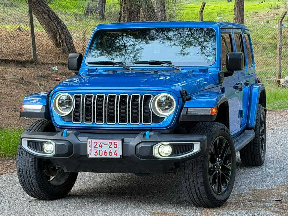Jeep 2024 Sahara 4xe 
فوول فوول موصفات
(شحن +هايبرد)
الضرر تعديلين ع بارد
ماشيه25 مايل
مكان سيارا دهوك
السعر 338  ومجال
للستسفار//
***********
***********

موصفات //
لون مميز
فول فول موصفات
قمارا تتفصخ صير كشف
بصمه
لوكير
كشنات جلد
كشنات كهرب
كشافات عدسه
شحن خارجي
هايبرد
هيتر بل ستيرن
كشن هيتر
شاشه
تشغيل عن بعد
دمام خلفي
كامرات 
رادار امامي 
فول تحكمات ستيرن
بعد بيها هوايه موصفات
ملاحظه سيارا حيل حيل نضيفه و ما بيها مصرف الف دينار و كلها بشرط السيارا
