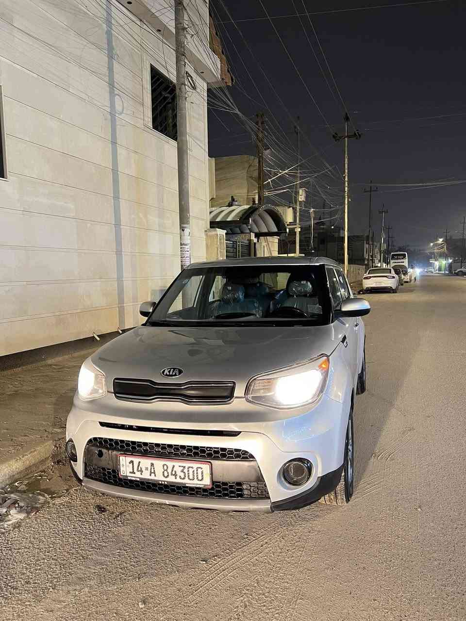 كيا صول 2017 كير مكينه تبريد كفاله بيهاقطعتين  تبديل   باقي سياره كفاله شرط الفحص 
سياره امريكيه وضربتها كلش خفيفه صطحيه 
سياره مامتعوبه وجديد 
العنوان البصره التحسينية 
السعر 118 وبيها مجال قليل 
رقم ***********
وشراي يتصل وبلخدمه
