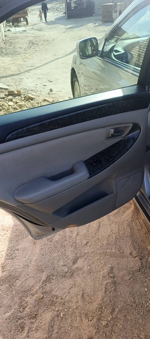 بسم الله الرحمن الرحيم
السلام عليكم   من رخصة الادمن شاهينه 2006    سيارة جديدة كلش (گصة جنطة)  كير مكينة تدفئة. كله شغال    كهربائياتها كلها شغاله    مكاني.  ناصرية    السعر 35 وبيها مجال  

رقم الهاتف ***********
