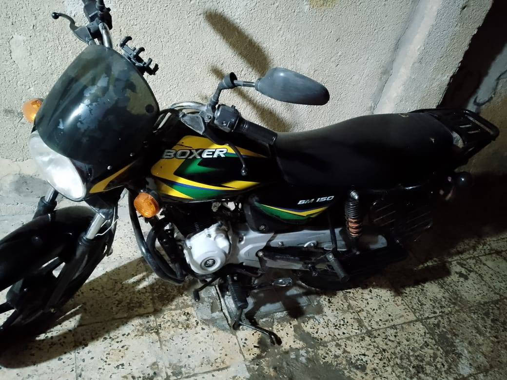 السلام عليكم
دراجه بوكسر موديل 22 نازله ب23 مشروع وطني تحويل ثاني يوم 

لوحات كامله بس بعدني مارايح جايبهن  بس تحول يشدولك الأرقام الدراجه مكفوله كفاله عامه ماتذب عليهاا شي مرتبه وجاهزة تايرات كهربائيات أشاير كامله

السـعـر2.200
وبيها مجال شويه

العنوان بغداد حي الجهاد 

رقم الهاتف ***********
