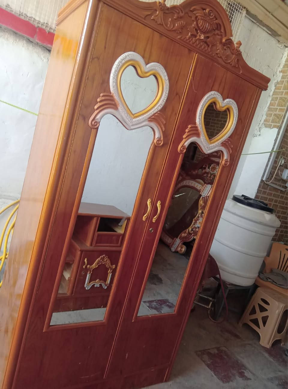 سلام عليكم غرفة للبيع تزكام نظافة 90%‏ رقم‪0787 948 5075‬‏مكان نجف حي نصر
