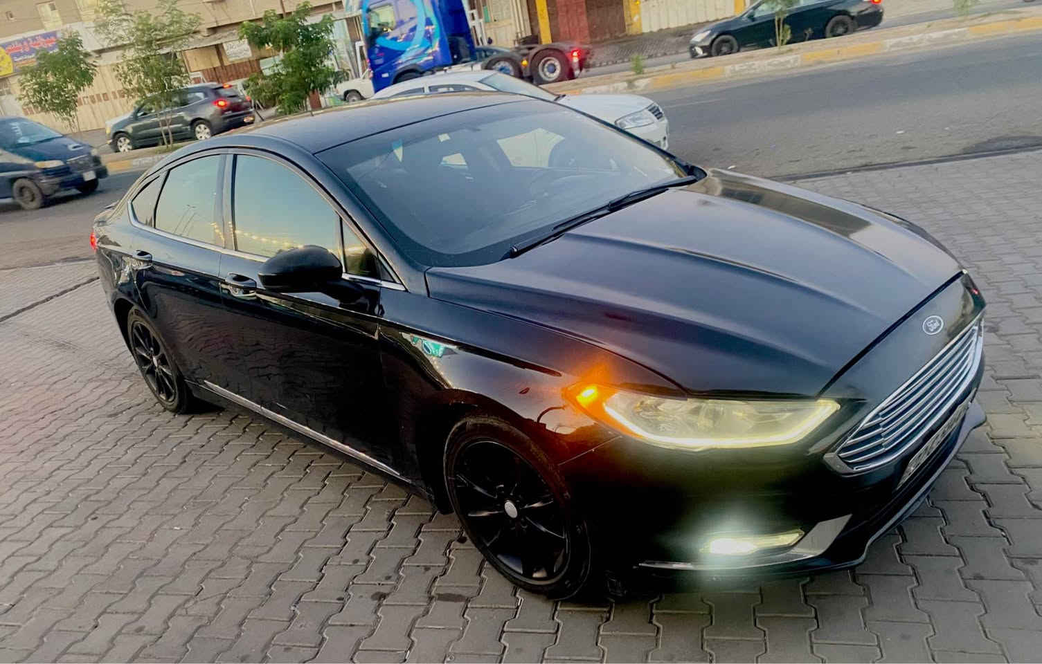 فورت فيوژن موديل 2017
مكينة 15 توربو 
مواسفات se
بصمة و ڤوليوم 
كشن هيتةر و كارةباي 
تبريد مركزي 
گير شفت 
سةنةوي و رقم تازةية تا 29 
دوو بارجة بوياخ بي ناوگوتن 
دوو جيي ساردي هةية سونةري دانراوة 
گير و مةكينة و تبريد بةشةرت 
تحويل و غرامة بةشةرت 
سعري 84 گةلا و كةميك مجال 
*********** كركوك, العراق
