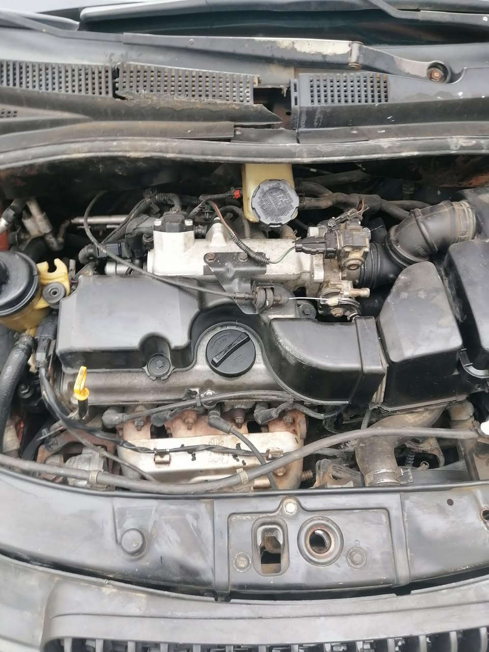 السلام عليكم كيا بيكانتو موديل ٢٠٠٥ بأسمي سنويه لغايه ٢٠٣١ هزه جديده لاصبغ ولا تبديل صدر جديد رقم دولي بيها شويه رصعات السعر ٤٢ الاتصال ***********
بغداد الأمين الثانيه وشكرا علما ان التبريد عاطل
