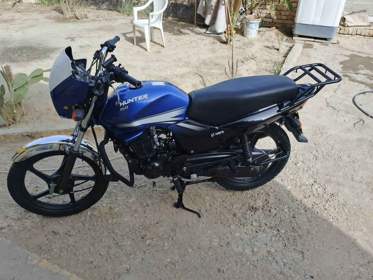 سلام عليكم هيرو موديل  20 اوراق للبيع كفاله عامه دراجه خير من الله ماناقصها شي مكفوله كهربائية وباقي تفاصيل مكاني كوت *********** السعر (1300) وبيها مجال للطيبين
