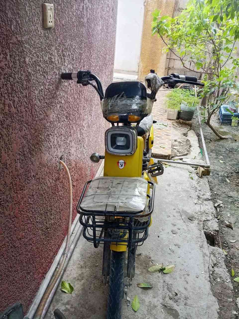 سلام عليكم باسكل شحن
دراجة نضيفة 

بطاريات جديدة شديتهن 

نقصها بس الاشارة واكفة 

السعر 200بيها مجال 

اي استفسار راسلني خاص. 

الرقم ***********
