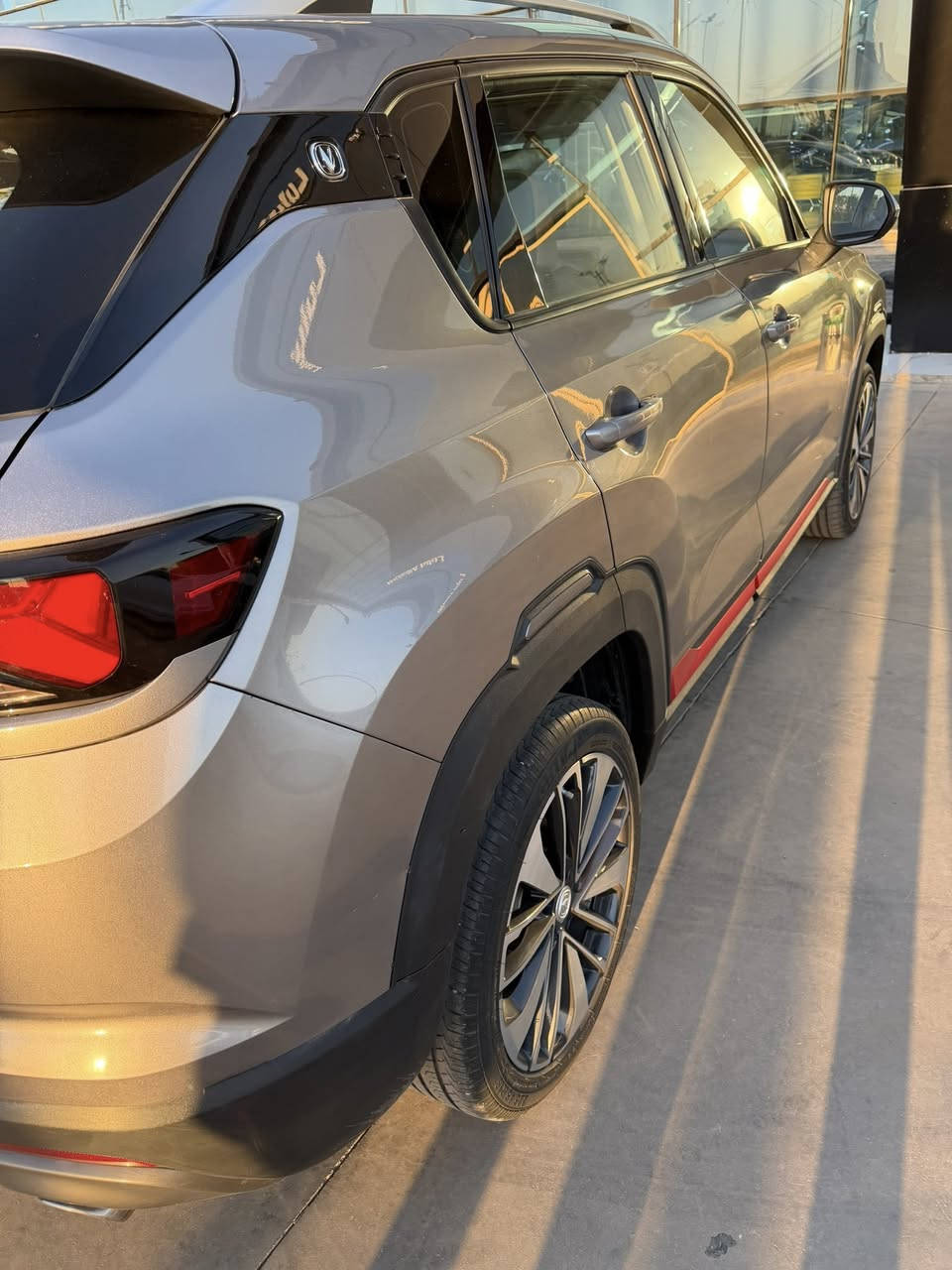 شانجان cs35 موديل ٢٤ ماشيه ٣٢ الف بعدها بالضمان جاهزه من كلشي وفول مواصفات وسعر مناسب ٢١ مليون *********** مكانه بالشركه سريع الدوره
