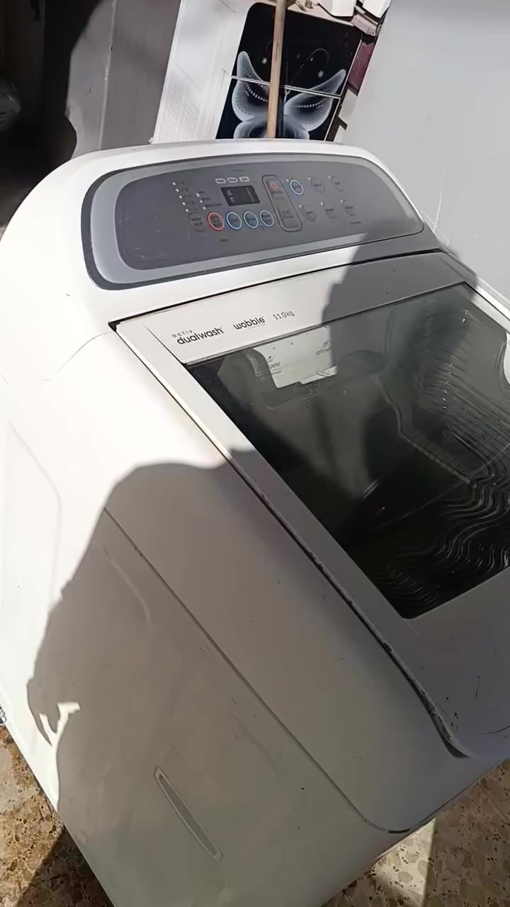 غسالة سامسونج 11 كيلو للبيع نظيفة جدا 
الزعفرانية دور الشرطة قرب مول احمد السعيدي للاسفسار/***********
اسعد تبريد
