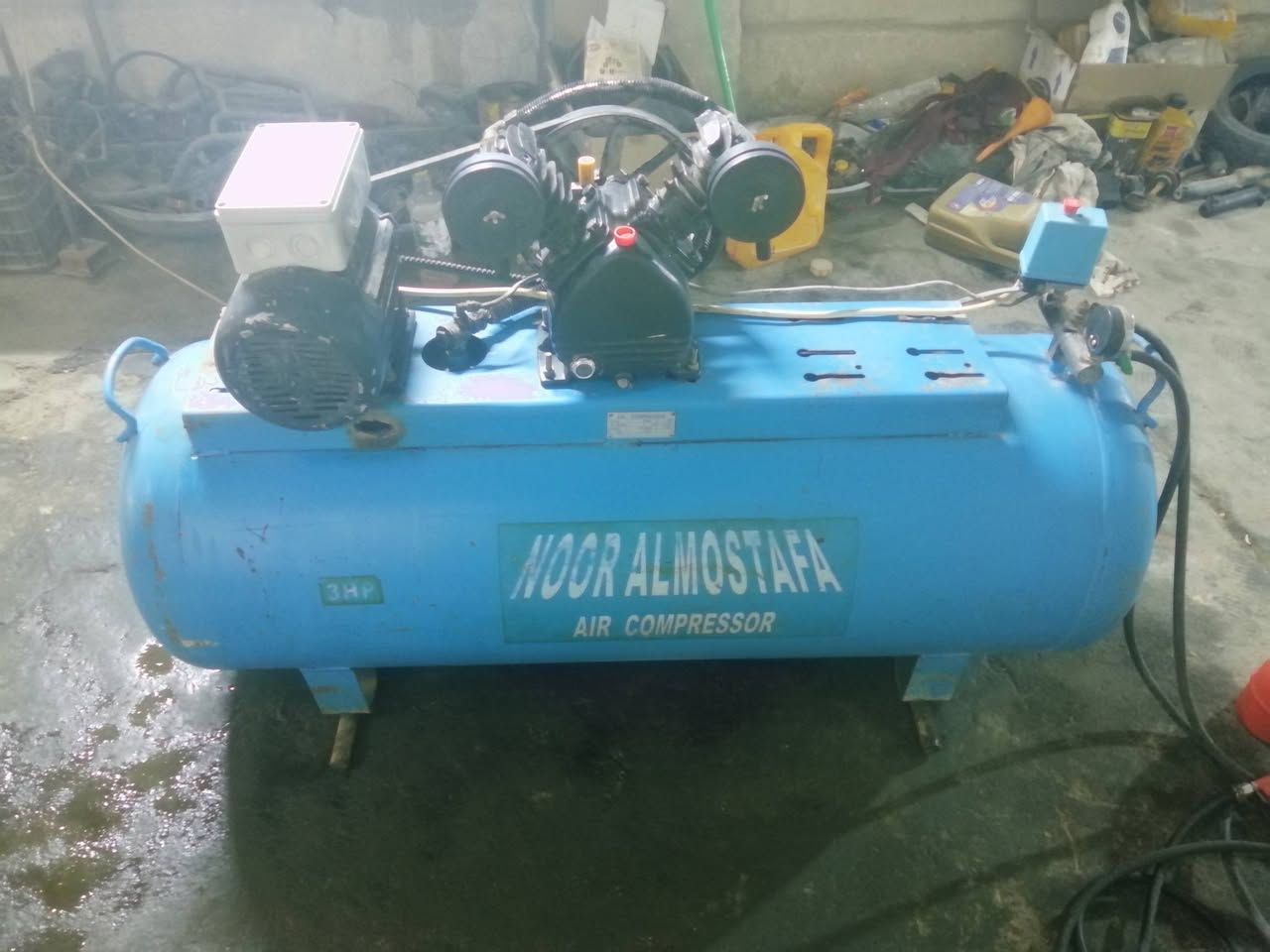 للبيع شرط ال فحص شغال نضيف وياه دريل لقم و مسدس هوه الشراي يتصل ***********  السعر 550 بي مجال
