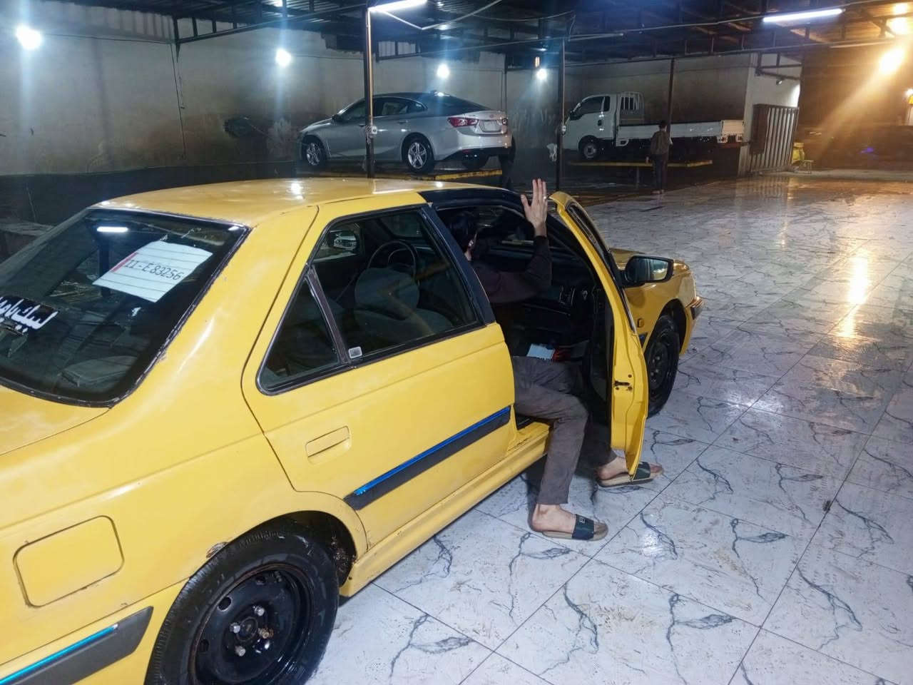 السلام عليكم بيجو للبيع سياره تخبل بيه بس بنيد مبدل الباقيه كفاله مكلف بل نشر ***********.***********ابو حيدر
