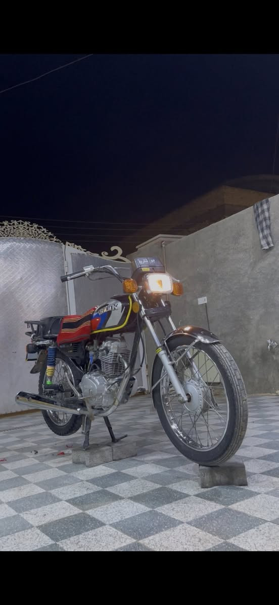 السلام عليكم دراجه نامه للبيع (الشراي يتصل عل هاذى الرقم ويدللا)***********
