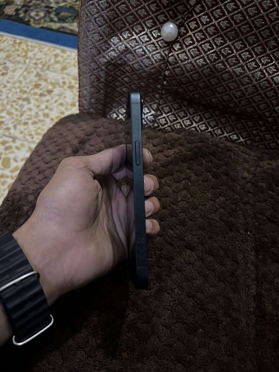 سلام عليكم 13 برو العادي
البطاريه 91
نموذج M
الجهاز شرق اوسط
لون مميز
الجهاز مكفول كفاله عامه أي شخط مآبي 
الجهاز ويا 4 كفرات بدون كارتونه
السعر 425 
للتواصل ***********
