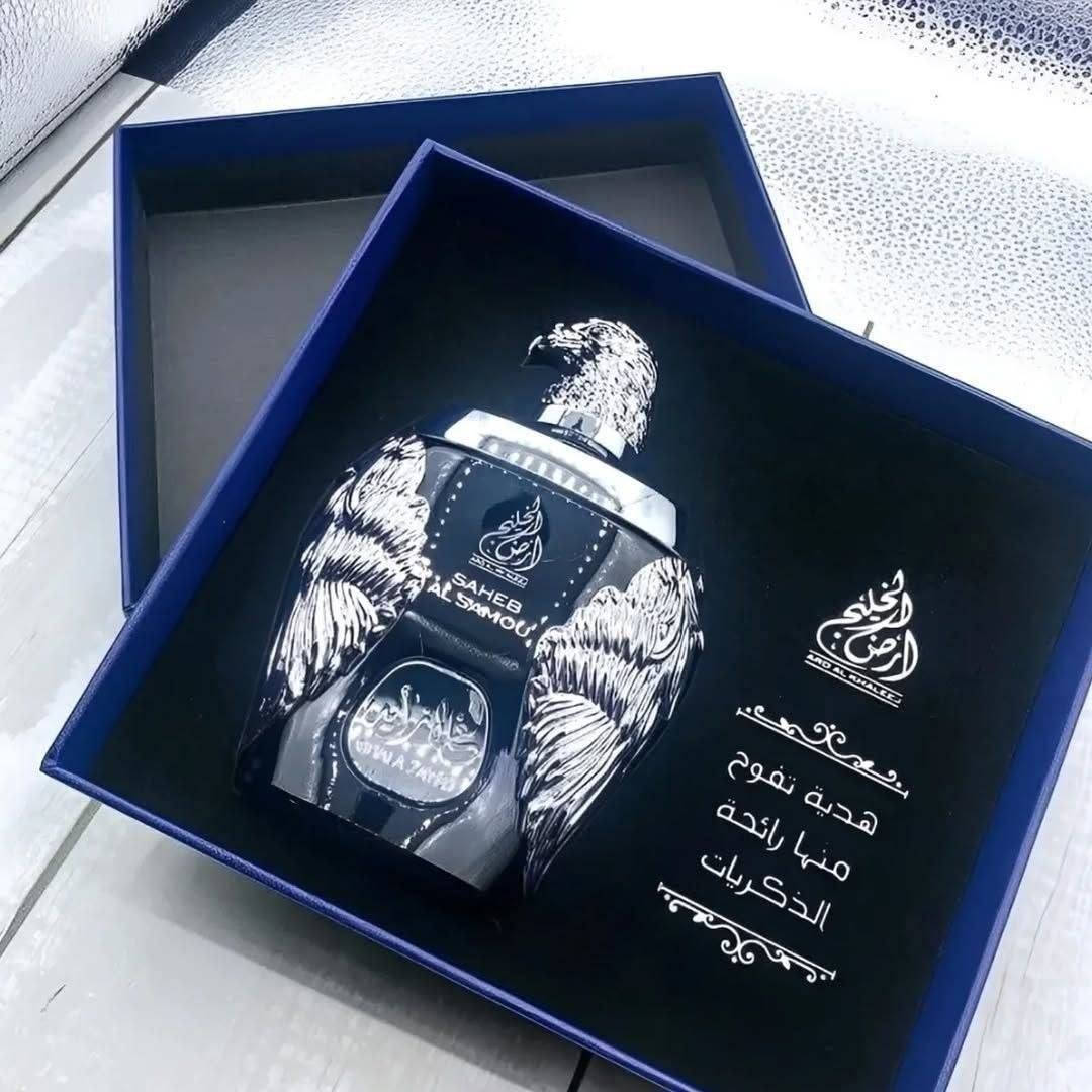 ✨ عطر غلا زايد صاحب السمو الأصلي ✨

عطر رجالي فاخر من دار أرض الخليج الإماراتية 🇦🇪، يجمع بين الانتعاش والفخامة الشرقية. يبدأ بنفحات الليمون والجريب فروت والنعناع، ثم ينتقل إلى قلب دافئ من الزنجبيل وجوزة الطيب والياسمين وخشب الأرز، ليستقر على قاعدة غنية من العنبر والبخور والمسك وخشب الصندل.

عطر يمنحك حضورًا قويًا وهيبة وأناقة تدوم طوال اليوم، مناسب للرجل الذي يبحث عن التميز والفخامة. 🖤✨

💰 السعر: 32 ألف دينار
🚚 توصيل مجاني إلى جميع محافظات العراق 💎
🇦🇪 المنشأ: الإمارات العربية المتحدة 🇦🇪 #الاصلي ✨
#عطور
#عطر
#Perfume
#عطور_فخمة
#عشق_العطور
#عطور #برفان #عطر #فخامة #أناقة #عطورات #روائح_مميزة #اكسبلور #fyp #perfume #fragrance #viral


**إذا كنت صاحب هذا الإعلان وتريد حذفه لأي سبب، رجاءا أرسل رسالة إلى الدعم الفني**